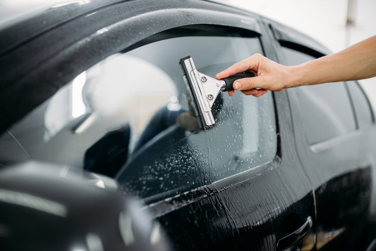 Car Glass Scratch Removal image
